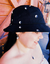 Load image into Gallery viewer, Yin Yang Necklace